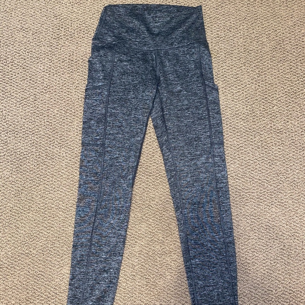 Grey aerie leggings with pockets